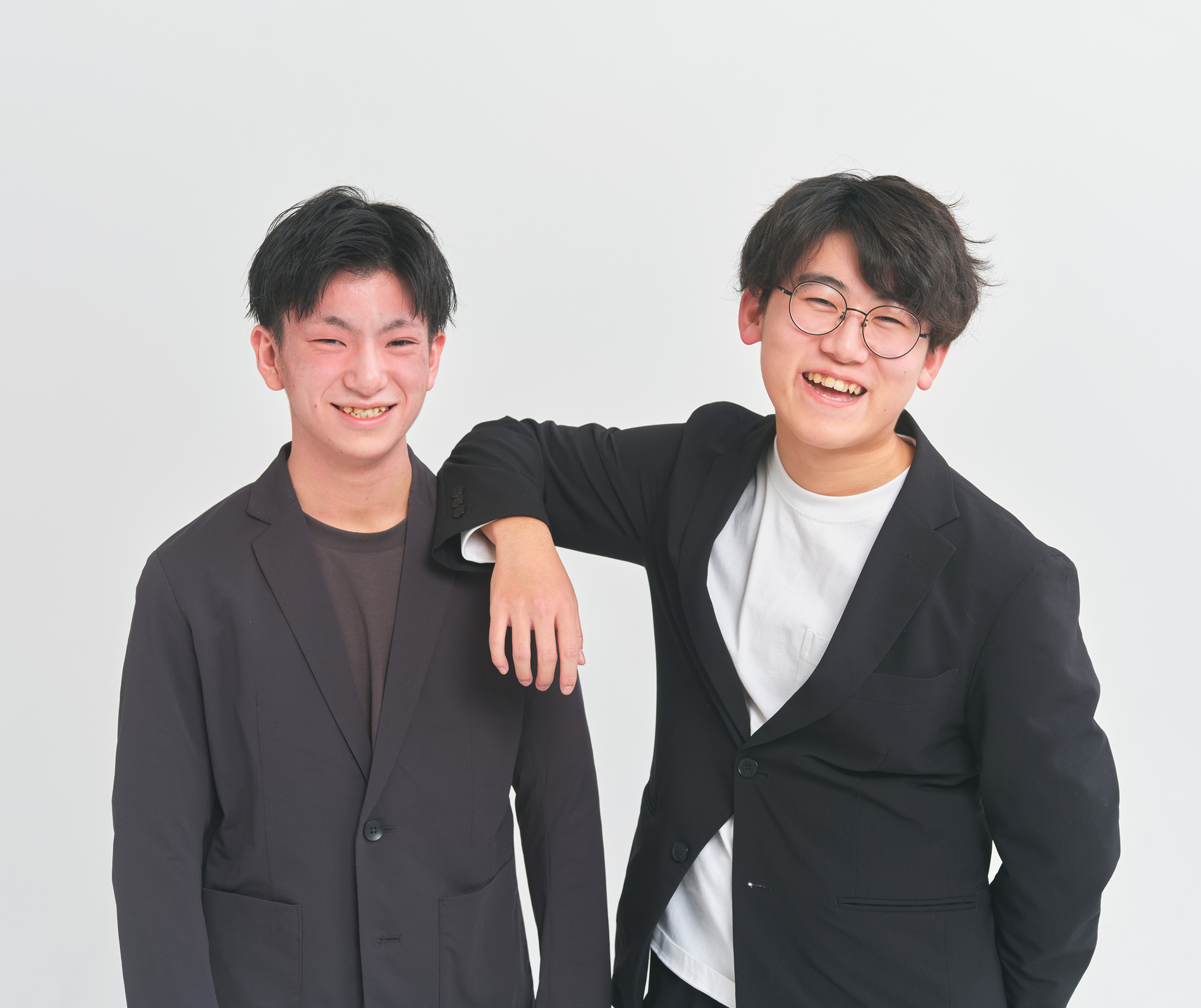 キービジュアル3